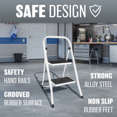 2 step ladder with safety rails sales