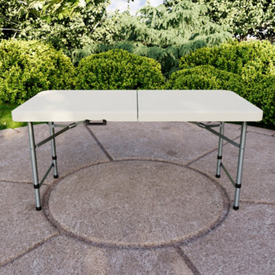 Foldable Plastic Garden tables Garden furniture B Q
