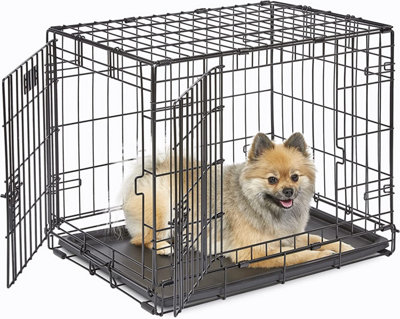 Folding metal outlet dog crate