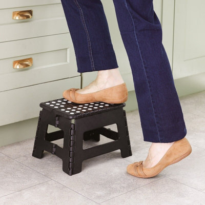 Folding Step Stool with Carry Handle - Lightweight Portable