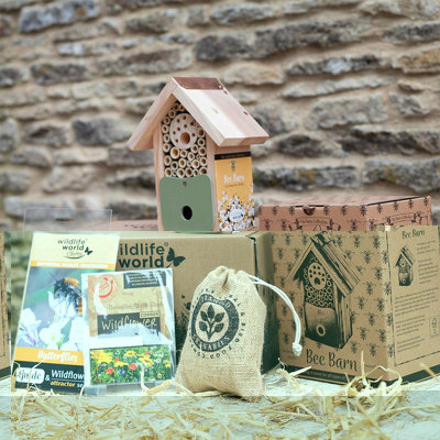 For the love of Bee's Gift Pack  (featuring Bee Barn)