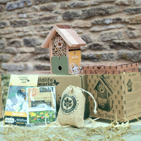 For the love of Bee's Gift Pack  (featuring Bee Barn)