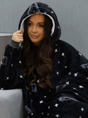 Hooded fleece blanket for on sale adults