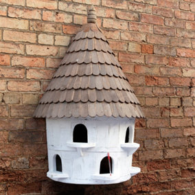 Framlingham Traditional English - Wall Mounted - Medium Half Round Birdhouse