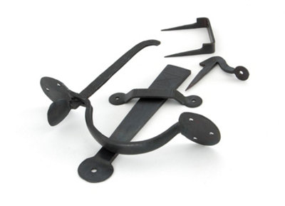 From The Anvil Beeswax Medium Bean Thumblatch - XL