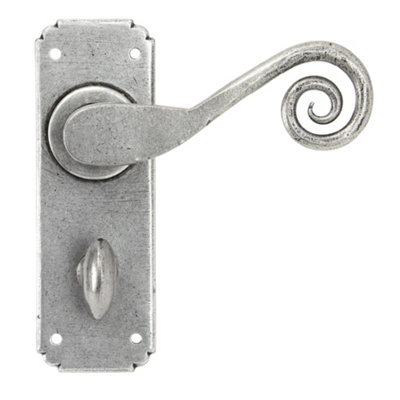 From The Anvil Pewter Monkeytail Lever Bathroom Set