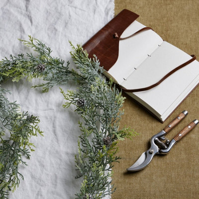 Frosted Pine Garland with Pinecones - Plastic - L12 x W12 x H180 cm - White - 5