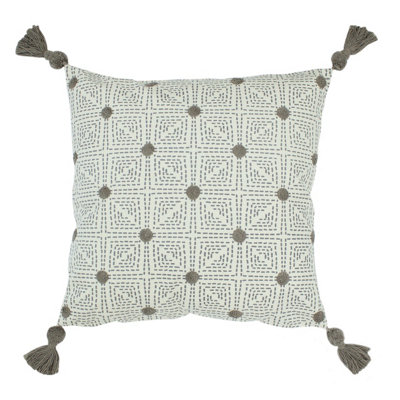 furn. Chia Tufted Cotton Polyester Filled Cushion