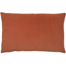 furn. Contra Rectangular Velvet Polyester Filled Cushion