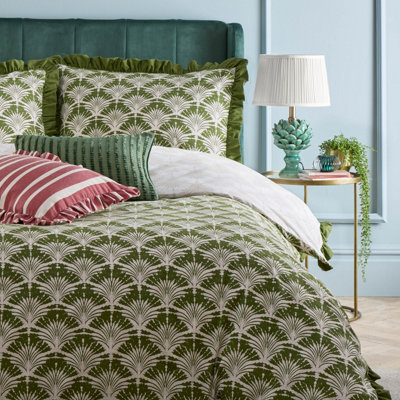 furn. Deco Palm Printed Ruffle Duvet Set