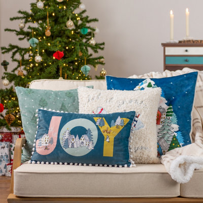 Evergreen throw clearance pillows