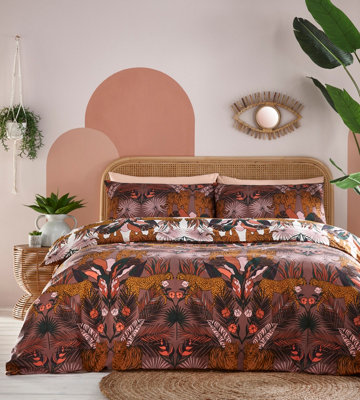 furn. Kaihalu Jungle Animal Floral Reversible Duvet Cover Set