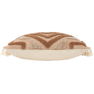 furn. Kalai Geometric Tufted Polyester Filled Cushion