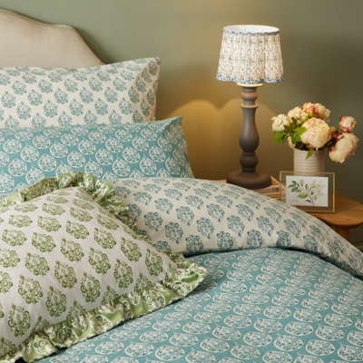 furn. Krissa Block Printed Duvet Set
