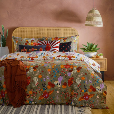 furn. La Vida Festive Reversible Duvet Set