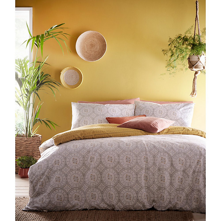 Furn Mandala Duvet Cover And Pillowcase, Grey And Gold Super King Bedding
