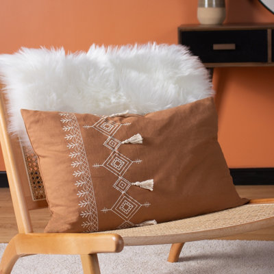 furn. Pritta Embroidered Tasselled Polyester Filled Cushion