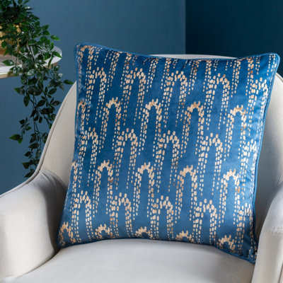 furn. Wisteria Velvet Polyester Filled Cushion