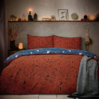 furn. Witchy Vibes Celestial Reversible Duvet Cover Set