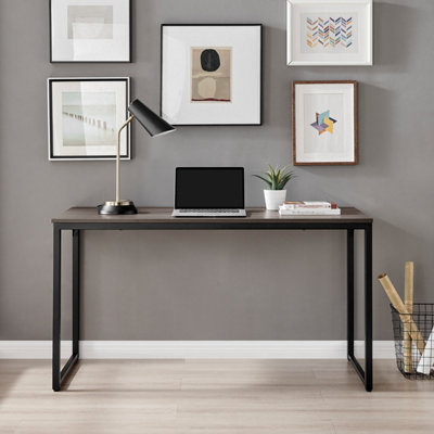 Furniturebox Kendrick 140cm Walnut Effect Melamine Scratch Resistant Office & Gaming Desk with Black Legs