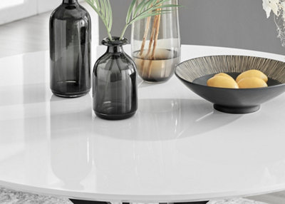 Furniturebox Novara 120cm 4-6 Seater White High Gloss Round Wooden Dining Table with Matte Black Legs