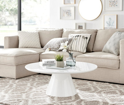 Small round deals coffee table white