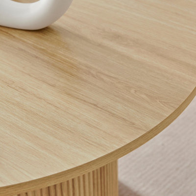 Furniturebox Penrose Coffee Table - Round Oak Effect Wood Pedestal - Round Coffee Table - Oak Coffee Table - Wooden Coffee Table