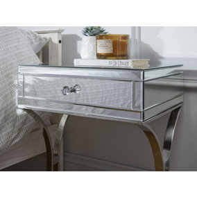 Furniturebox Porto Single Drawer Mirrored Bedside Table With Silver Chrome Legs and Crysaline Shaped Handle