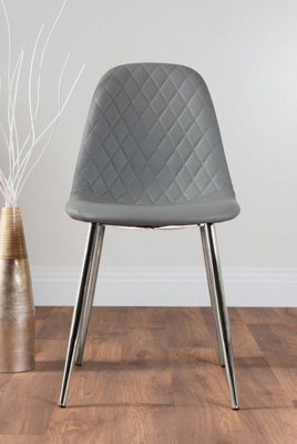 Furniturebox Seattle Scandi Inspired Glass and Black Metal Leg Square Dining Table & 4 Green Calla Velvet Black Leg Chairs