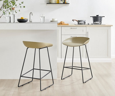 Furniturebox Set of 2 Harper Taupe Scandinavian Inspired Molded Plastic Bar Stools With Black Metal Legs