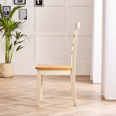 Furniturebox UK 2x Wood Dining Chair - Whitby Cream Wooden Chairs - Oak Stain Seat - Solid Rubberwood Pair Of Dining Room Chairs