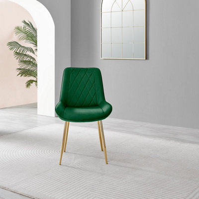 Furniturebox UK 4 Seater Dining Set - Novara 100cm Gold Round Glass Dining Table and Chairs - 4 Green Velvet Pesaro Gold Chairs