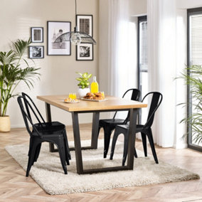 Furniturebox UK 4 Seater Wood Dining Table - Cotswold 'Oak' Herringbone Dining Table & 4 Black Colton Retro Metal Chairs