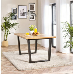 Furniturebox UK 6 Seater Wood Dining Table - Cotswold Black and Oak Veneer Farmhouse Table - Oak Herringbone Veneer Tabletop