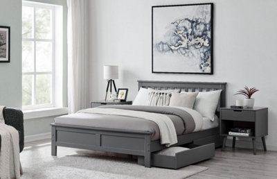 Simple bed outlet double bed