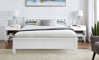 Furniturebox UK Azure White Wooden Solid Pine Quality Kingsize Bed With Windsor Medium-Firm Coil Sprung Mattress (No Drawers)