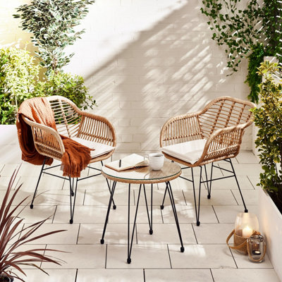 Furniturebox UK Belize Beige Wicker Style PE Rattan 2 Seat Outdoor Garden Bistro Table Chairs
