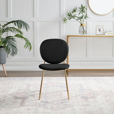 Round back deals black dining chairs
