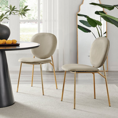 Furniturebox UK Dining Chair - 2x Ivy Taupe Beige Velvet Upholstered Dining Chair Gold Legs - Modern Meets Vintage - Round Back