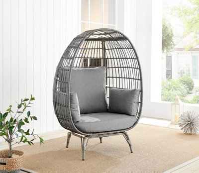 Furniturebox UK Grey Rattan Garden Egg Chair in PE Resin Rattan for Outdoors and Luxuriously Thick Cushions - Garden & Patio Chair
