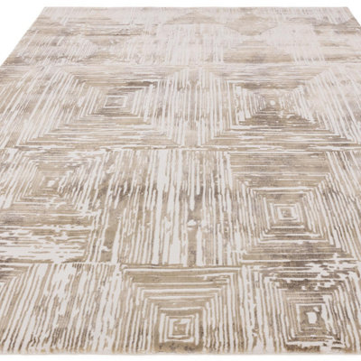 Furniturebox UK Iona Beige Textured Squares Pattern Rug 160x230