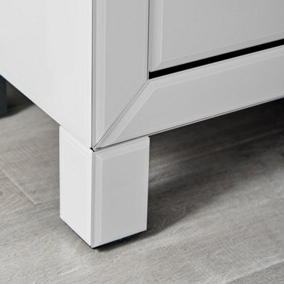 Furniturebox UK Lexi Contemporary White Mirrored Bedside Table Side Table Bedroom Cabinet Modern Slimline 3 Drawer Reflective