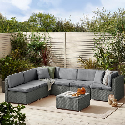 Furniturebox UK Orlando 6 Seat Modular Outdoor Garden Sofa - Grey Rattan Garden Sofa with Grey, Cushions - Garden Coffee Table