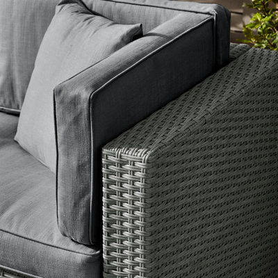 Furniturebox UK Orlando 6 Seat Modular Outdoor Garden Sofa - Grey Rattan Garden Sofa with Grey, Cushions - Garden Coffee Table