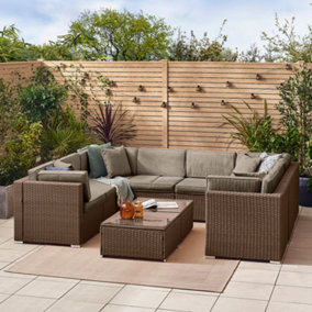 Furniturebox UK Orlando 8 Seat Modular Outdoor Garden Sofa - Brown Rattan Garden Sofa with Grey Cushions - Garden Coffee Table