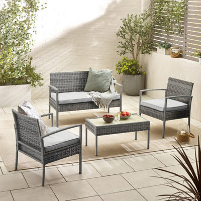 Furniturebox UK Porto Grey PE Rattan Outdoor Garden 4 Seat Coffee Table & Chairs Set, 2 Chairs 2 Seater Garden Bench - Free Cover