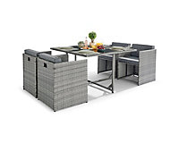 Furniturebox UK Rhodes Grey Rattan Garden Outdoor 4 Seater Dining Table and Rattan Weave Chairs with Square Glass Top Table