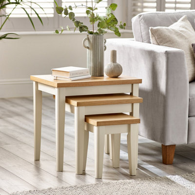 Furniturebox UK Set of 3 Wooden Nesting Tables - Eden Wood Nested Tables - Pale Oak Veneer Top - Solid Rubberwood Cream Frame