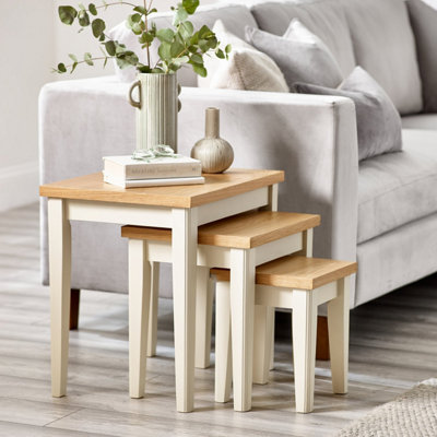Furniturebox UK Set of 3 Wooden Nesting Tables - Eden Wood Nested Tables - Pale Oak Veneer Top - Solid Rubberwood Cream Frame