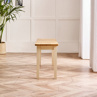 Furniturebox UK Tenby Small Solid Wood Cream Painted Dining Bench With Oak Coloured Seat